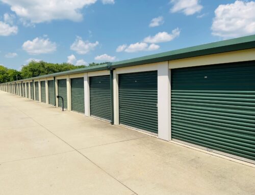 Decluttering and Self Storage: How Storage Units Can Help Simplify Your Life